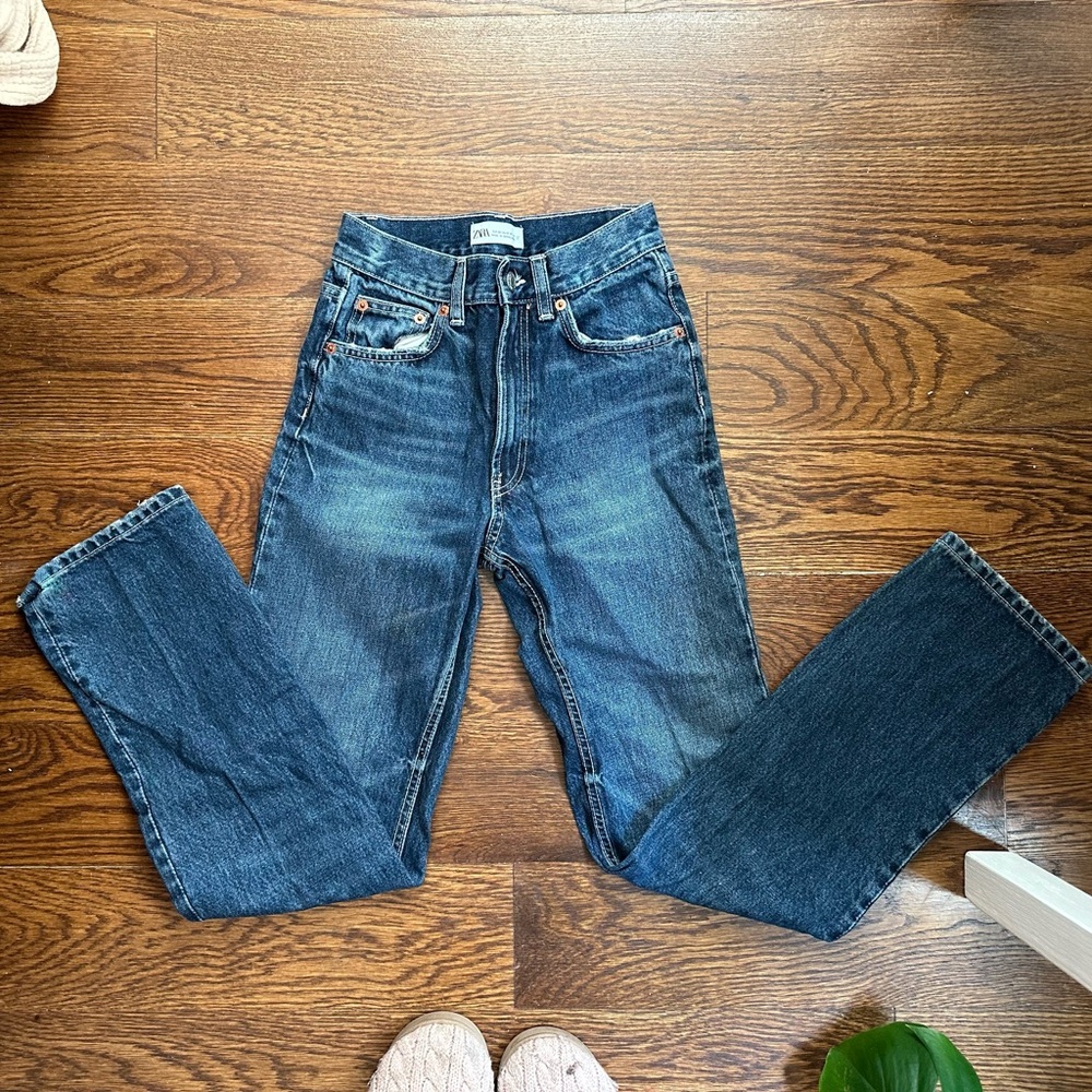 Zara Straight Classic Indigo Jeans